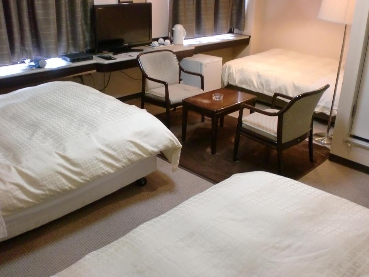 Tsuyama Central Hotel Townhouse Εξωτερικό φωτογραφία